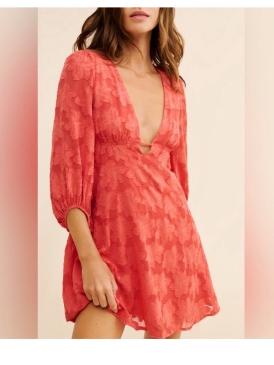 Anthropologie Dresses & Skirts - Anthropologie Jacquard Plunge Mini Dress Red Floral Textured Size 0